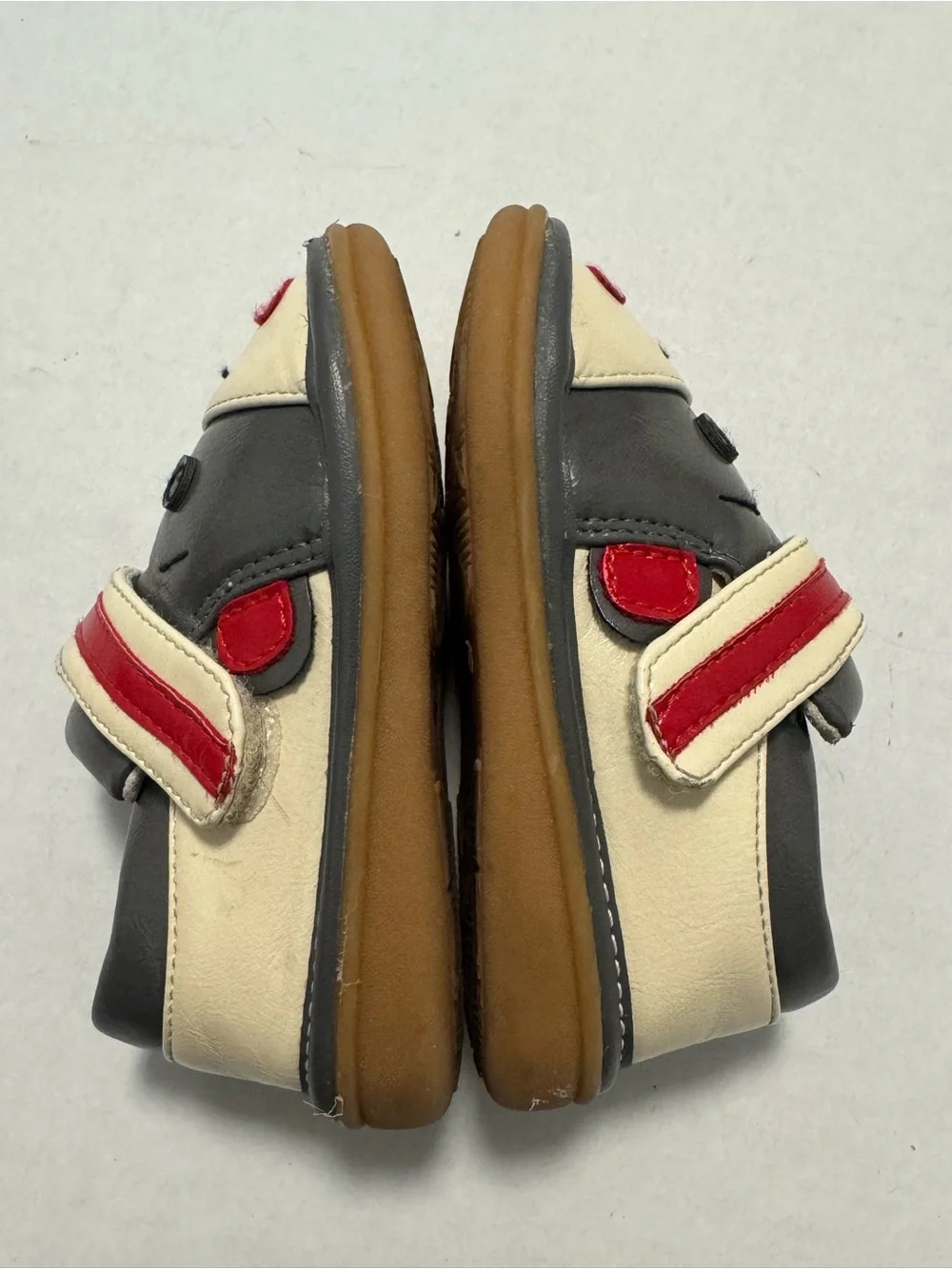 Wee Squeak Kids Grey and Cream Monkey Face Velcro Shoes 6/22